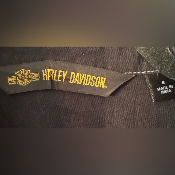 Harley Davidson Women’s Studded Raw Hem Shirt- Small - Picture 4 of 5